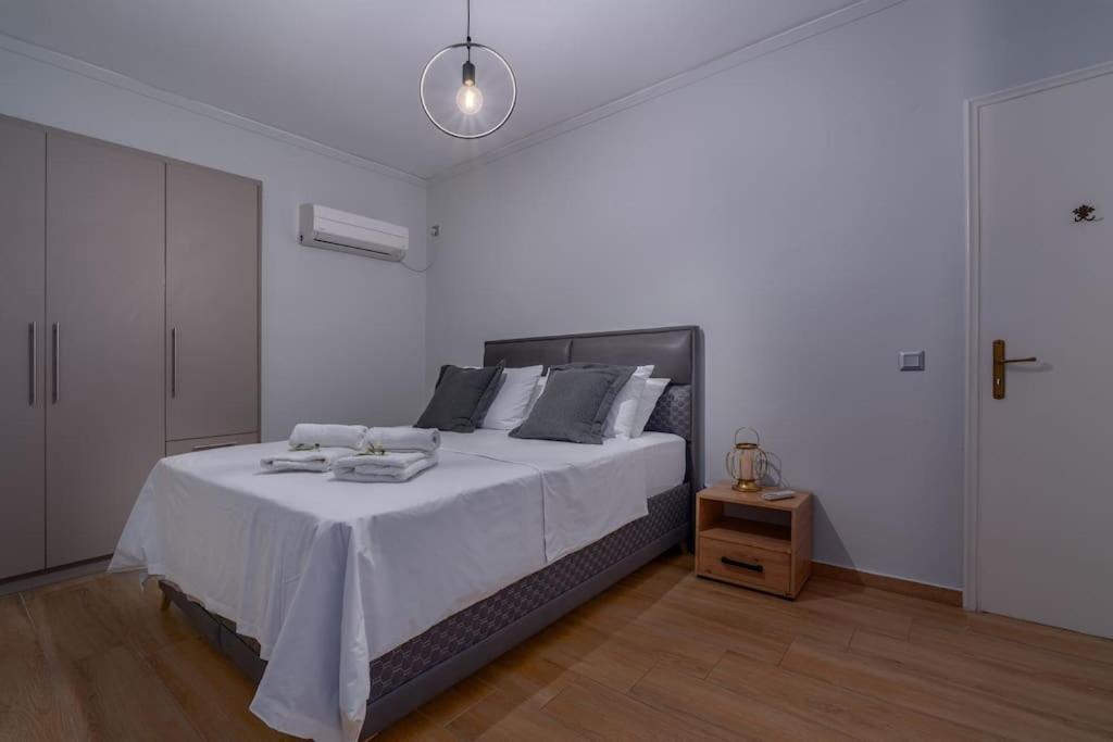 Peaceful 2 Bedroom In Glyfada Center Ateny Zewnętrze zdjęcie