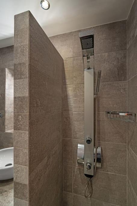 Peaceful 2 Bedroom In Glyfada Center Ateny Zewnętrze zdjęcie